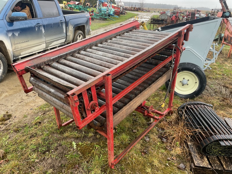 Vegetable Equipment  Electric Roller Conveyer - 26" x 5' Photo