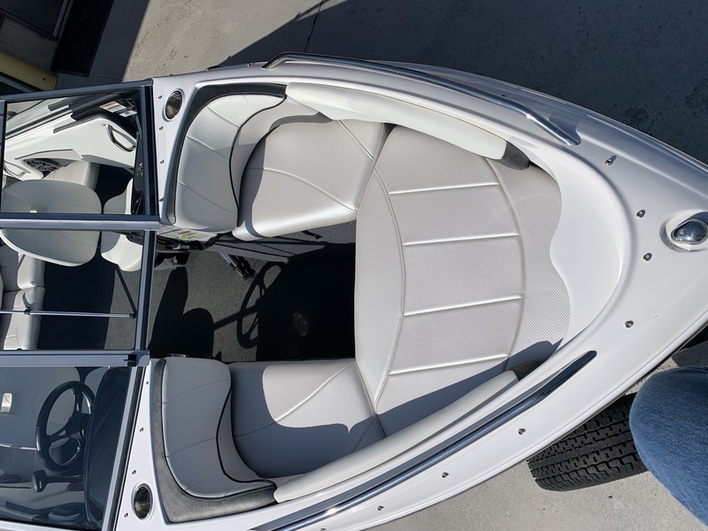 Princecraft Boats  2021 Campion Chase 16' Bowrider Blue/White Photo
