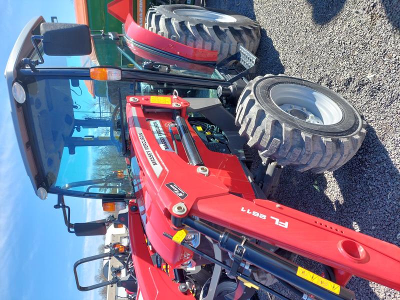 Tractors  Massey Ferguson 1835M with Cab & Loader Photo