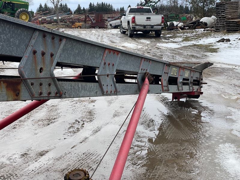 Grain Handling  Little Grant 40ft Bale Elevator Photo