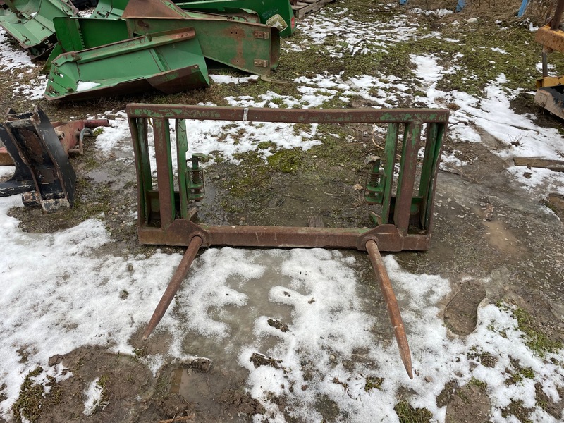 Attachments  John Deere 2 Prong Bale Spear - Quick Attach Photo