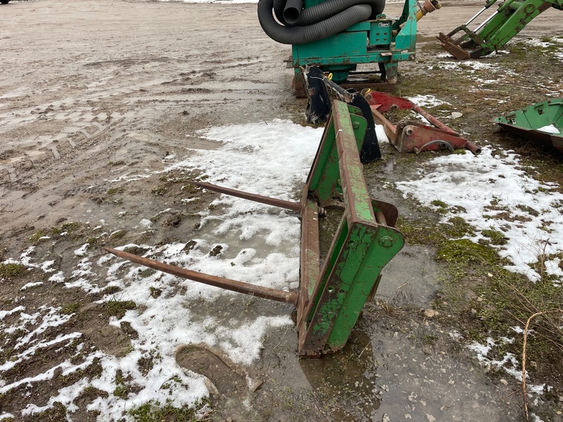 Attachments  John Deere 2 Prong Bale Spear - Quick Attach Photo