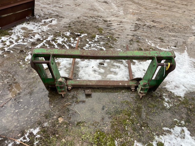 Attachments  John Deere 2 Prong Bale Spear - Quick Attach Photo