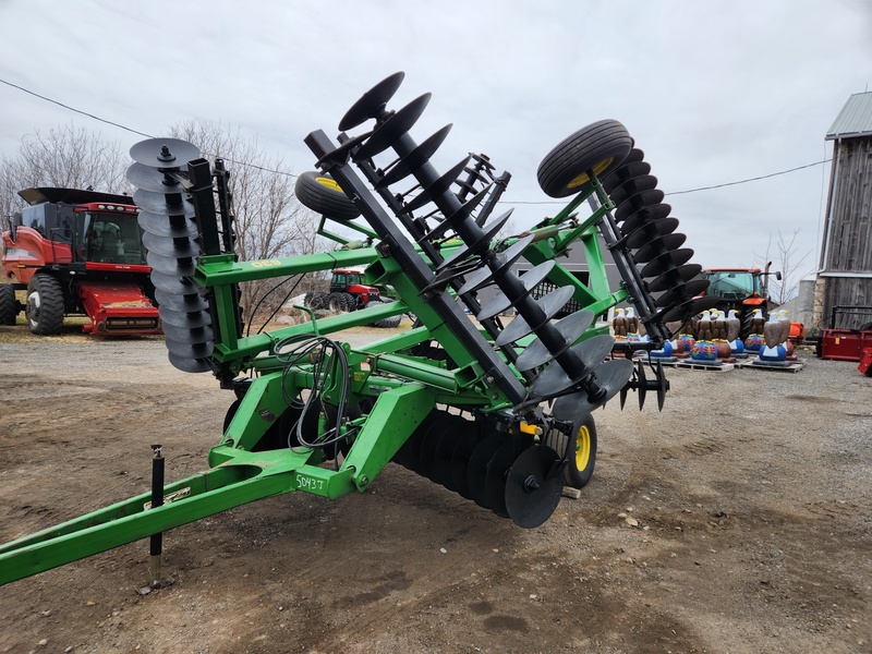 John Deere 630 Disc