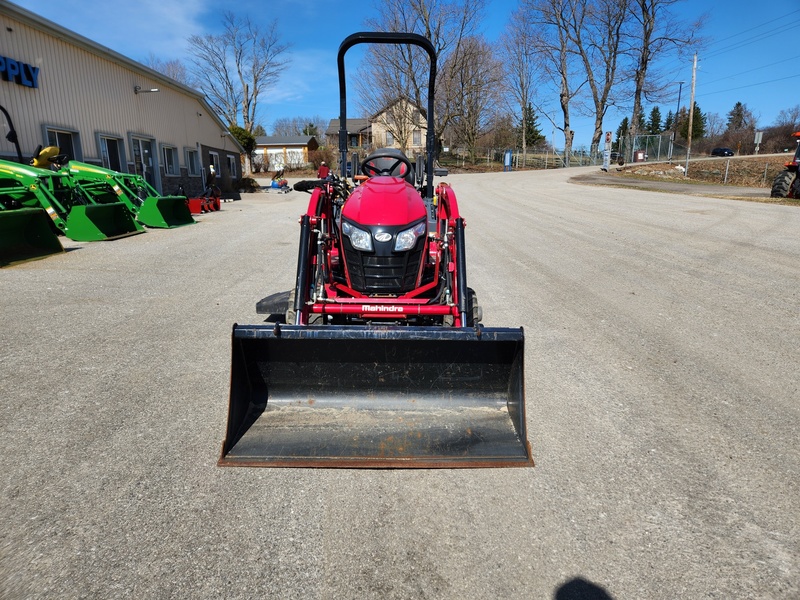 Tractors - Compact  Mahindra 20S Tractor  Photo