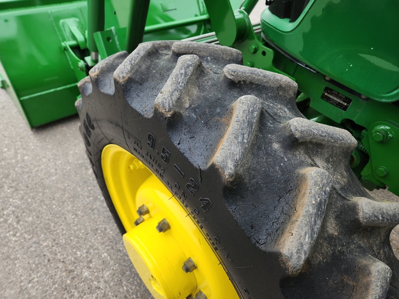 Tractors - Farm  John Deere 5075E Tractor  Photo