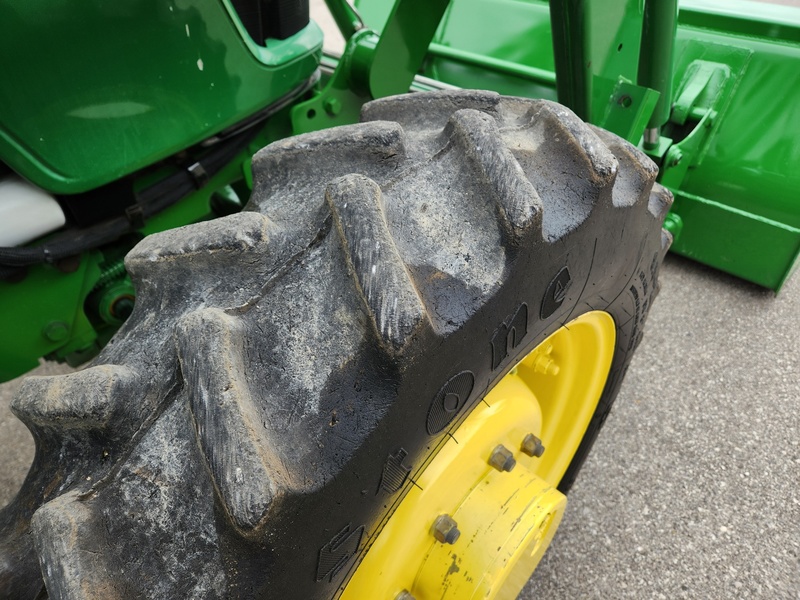 Tractors - Farm  John Deere 5075E Tractor  Photo