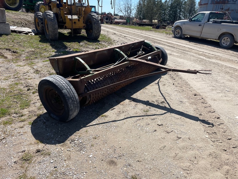 Brillion 8ft Seeder (Has both boxes)