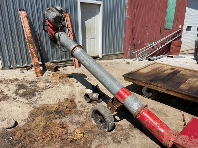 Grain Handling  Cardinal Electric Transfer Auger - 17 Foot Photo