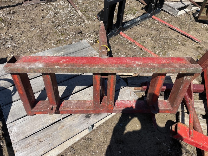 Attachments  Frey Bale Spear - Quick Attach Photo