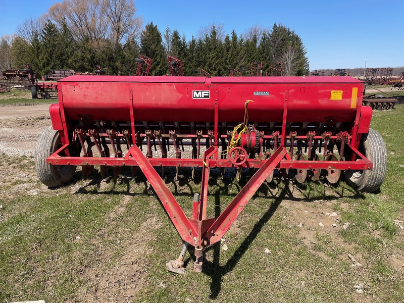 Tillage - Other  Massey Ferguson 33 - 17 Row C-Drill Grass Fertilizer - Single Disc Photo