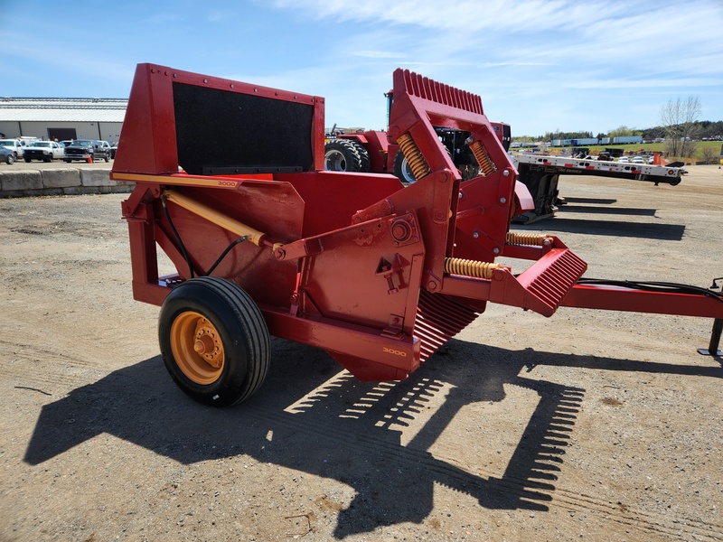 Rock Pickers and Rock Rakes  Leon 3000 Rock Picker  Photo