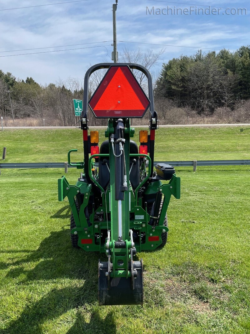 Tractors  2019 John Deere 1025R Utility Tractor Photo