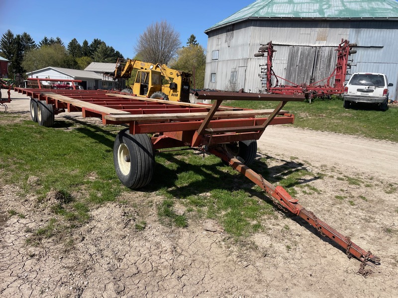 30ft Round Bale Wagon - Tandems