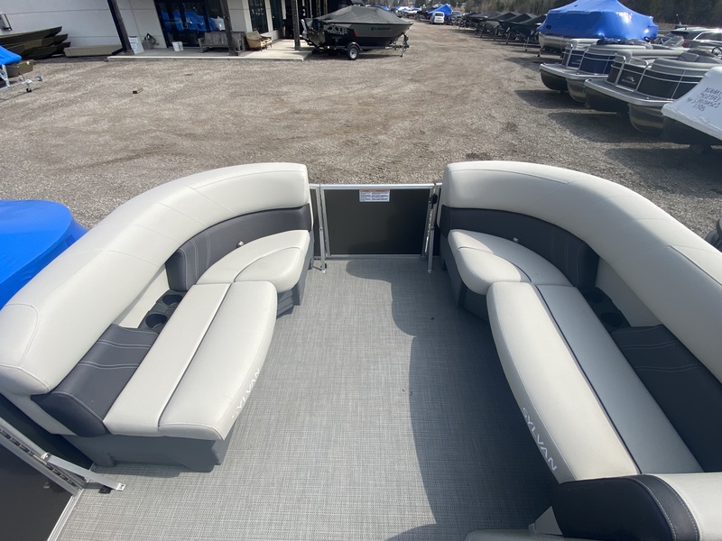Boats  2024 Sylvan Mirage 8520 Cruise Photo