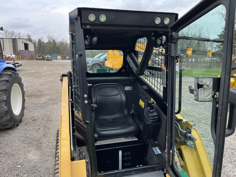 ASV RT25 Compact Track Loader -175hrs