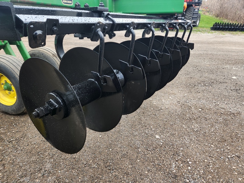 Soil Savers and Chisel Plows  John Deere 510 Disc Ripper Photo