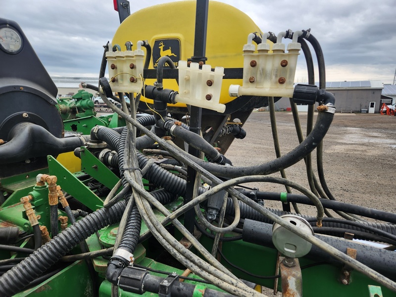 Planting Equipment  John Deere 1770 Planter  Photo
