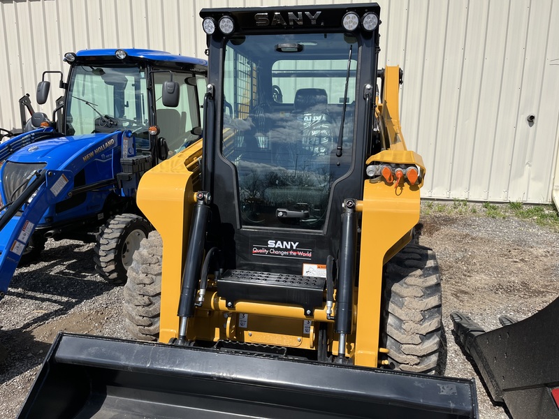 Sany SS270V Skid Steer Loader 