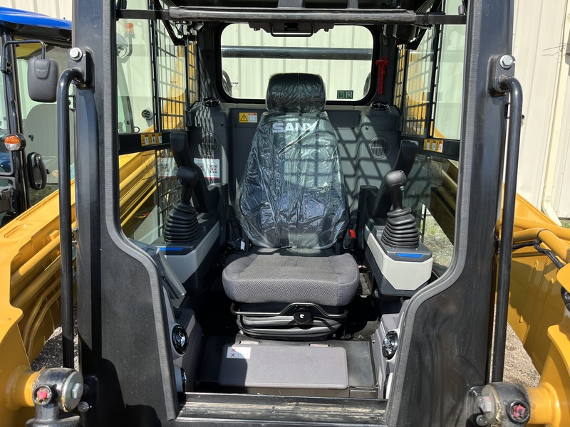 Sany SS270V Skid Steer Loader 