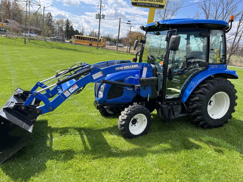 New Holland Boomer 40 Compact Tractor Loader - DEMO