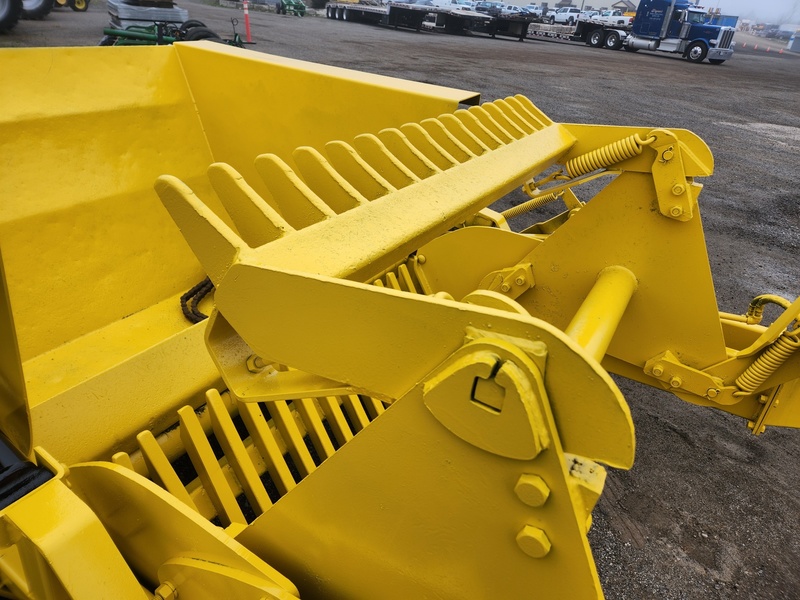 Rock Pickers and Rock Rakes  Degelman 570 Rock Picker  Photo