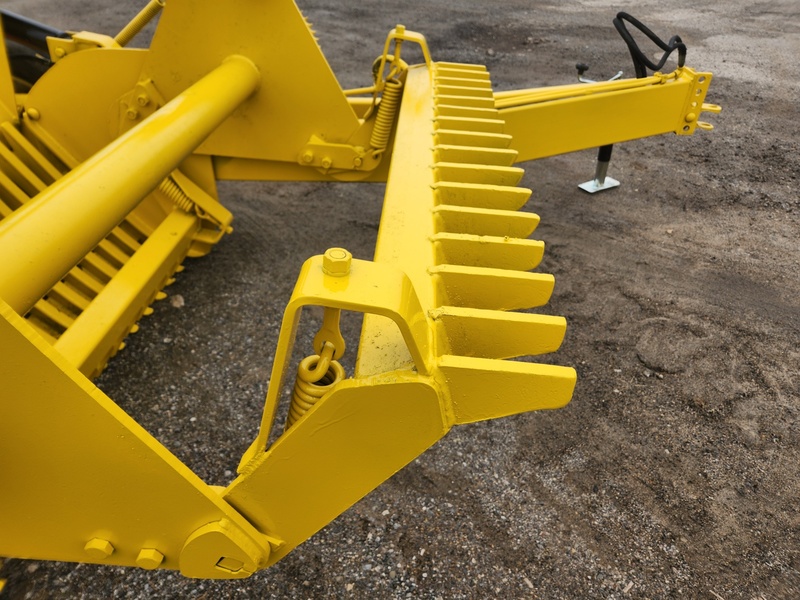 Rock Pickers and Rock Rakes  Degelman 570 Rock Picker  Photo