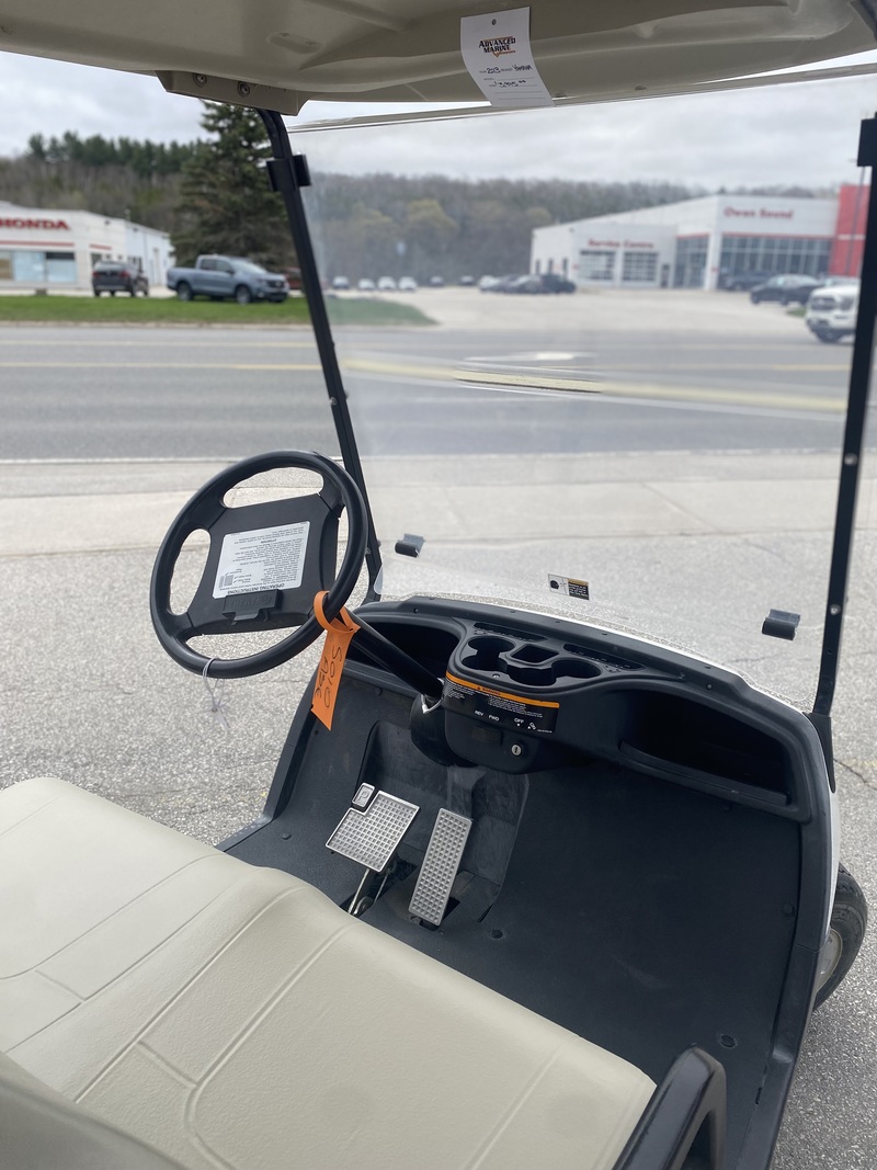 ATVs & Side By Sides  2013 Yamaha Electric Golf Car Photo