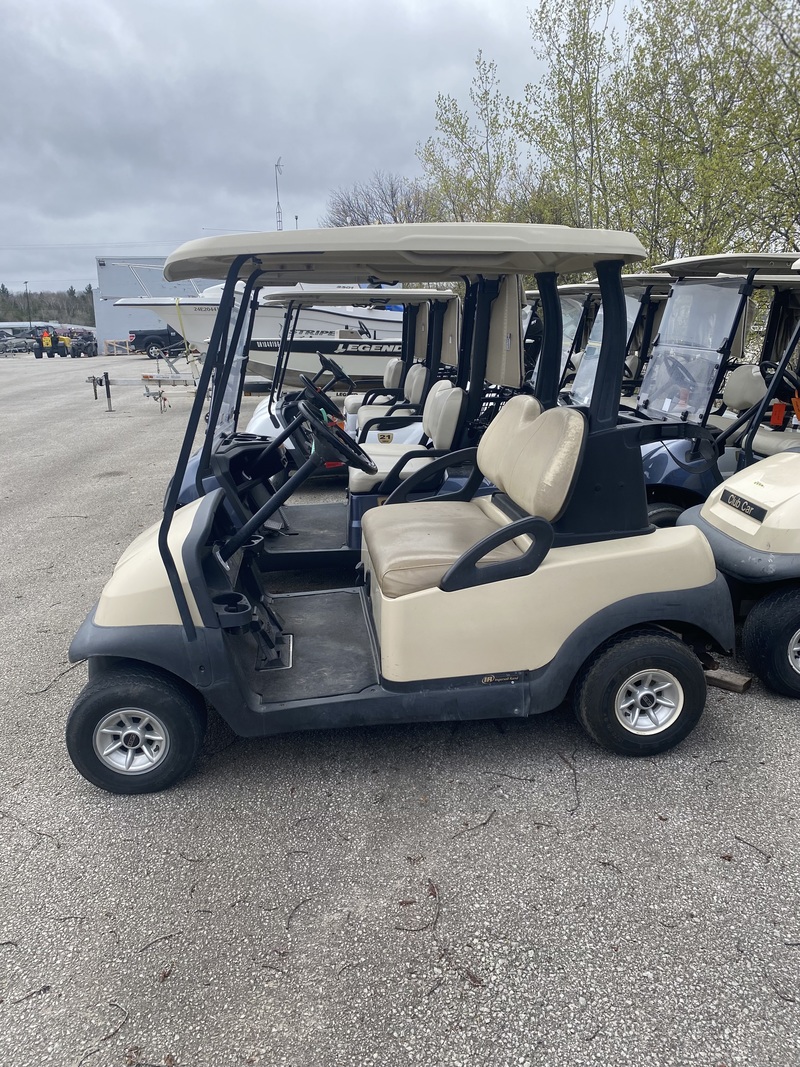 ATVs & Side By Sides  2007 Club Car Gas Golf Cart Photo