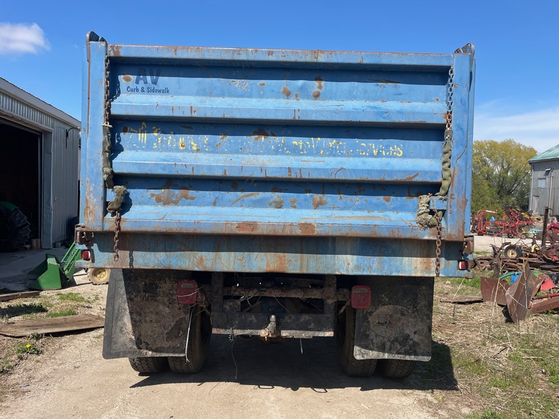 Wagons  Hydraulic Dump Wagon - 7ft x 13ft - Heavy Duty Photo