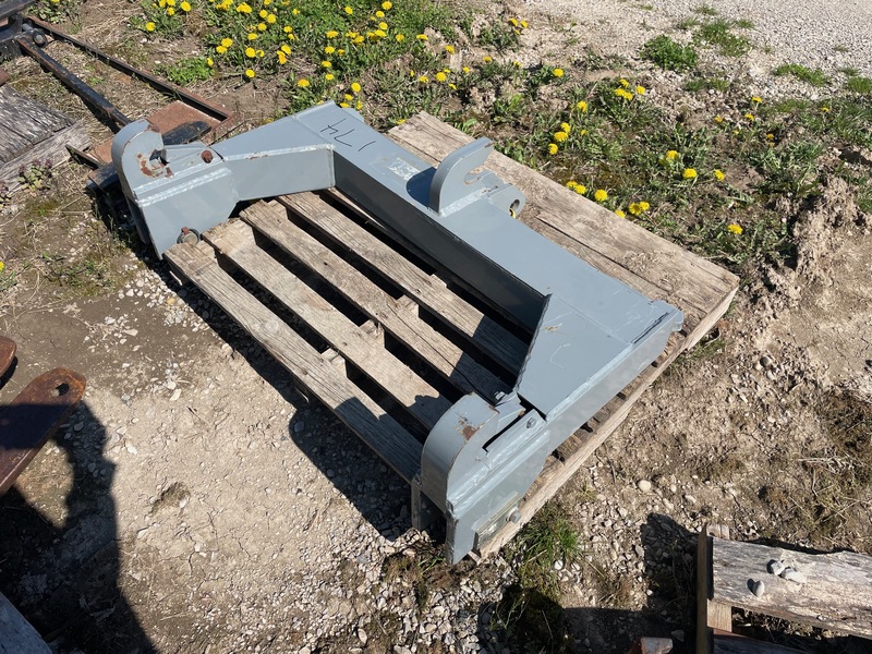 Attachments  Heavy Duty Quick Hitch - 3pth Photo