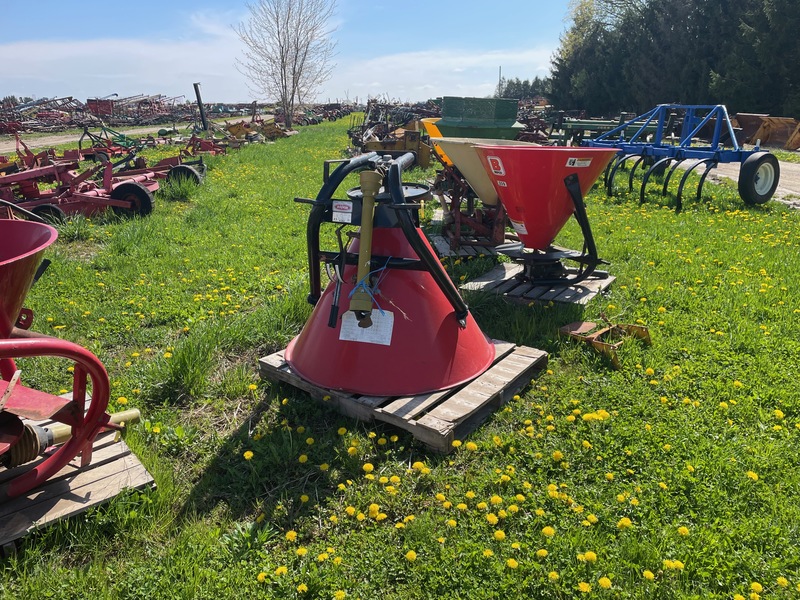 Walco 3pt Fertilizer Spreader