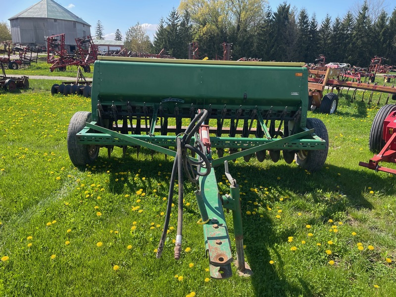 Chemical/Fertilizer Application  John Deere 8250 - Fertilizer - Single Disc - 14 Run Photo