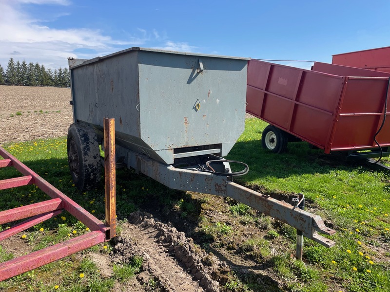Hydraulic Dump Wagon - 5' x 10' Long - Heavy Duty