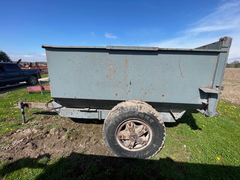 Wagons  Hydraulic Dump Wagon - 5' x 10' Long - Heavy Duty Photo