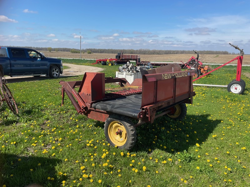 Hay/Forage/Livestock  New Holland 144 Hay Inverter Photo