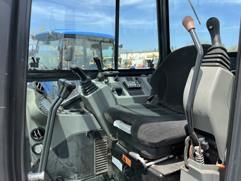 Bobcat E32 Excavator for sale 