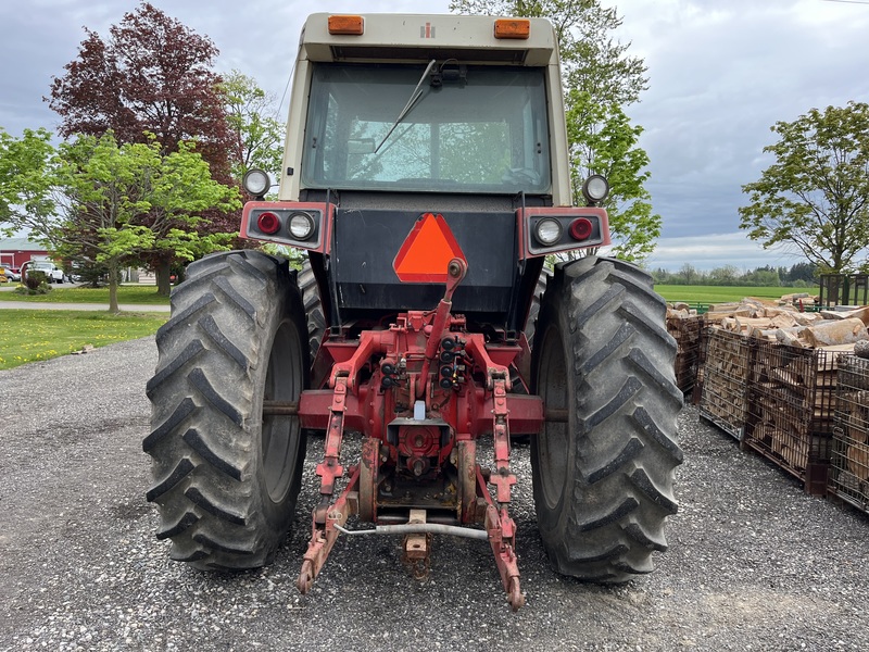 International 3388 2+2 Tractor for sale 