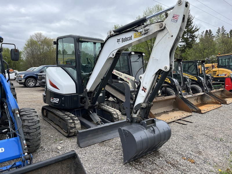 Bobcat E32 Excavator for sale 