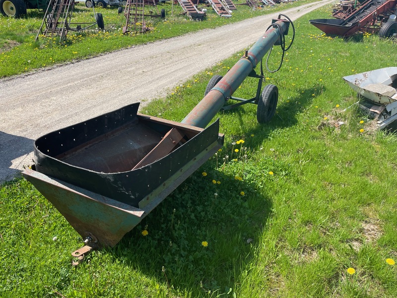 Augers/Conveyers  Hydraulic Transfer Auger - 13' x 8" Photo