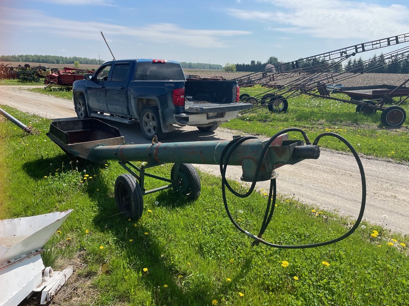 Augers/Conveyers  Hydraulic Transfer Auger - 13' x 8" Photo