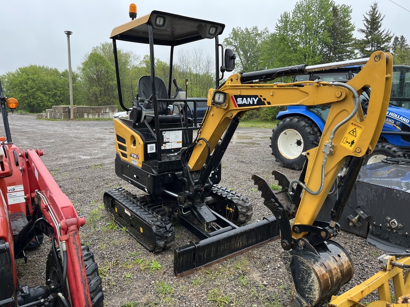 Sany SY16C Mini Excavator - 40hrs ! 