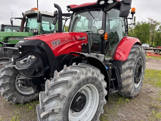 Case Maxxum 145 Tractor