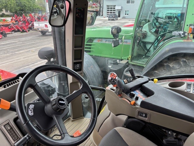 Tractors  Case Maxxum 145 Tractor Photo