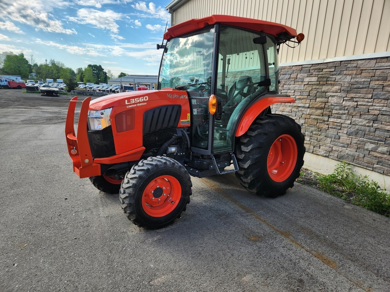 Kubota L3560 HST Tractor 