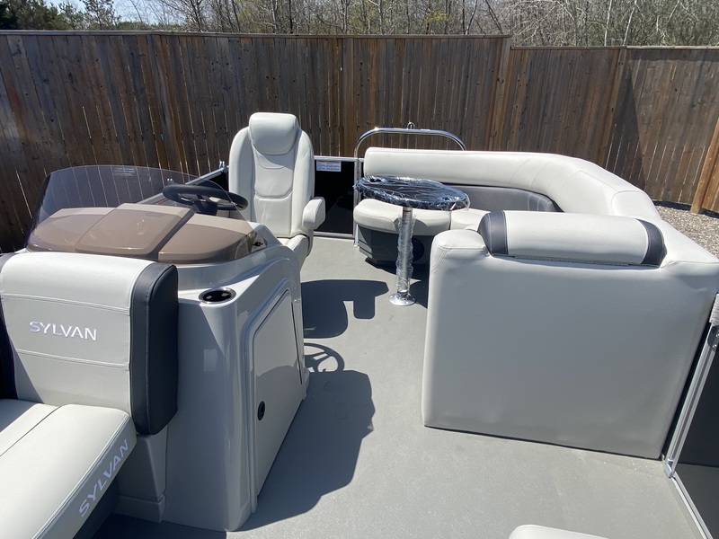 Boats  2025 Sylvan Mirage 818 Cruise Photo