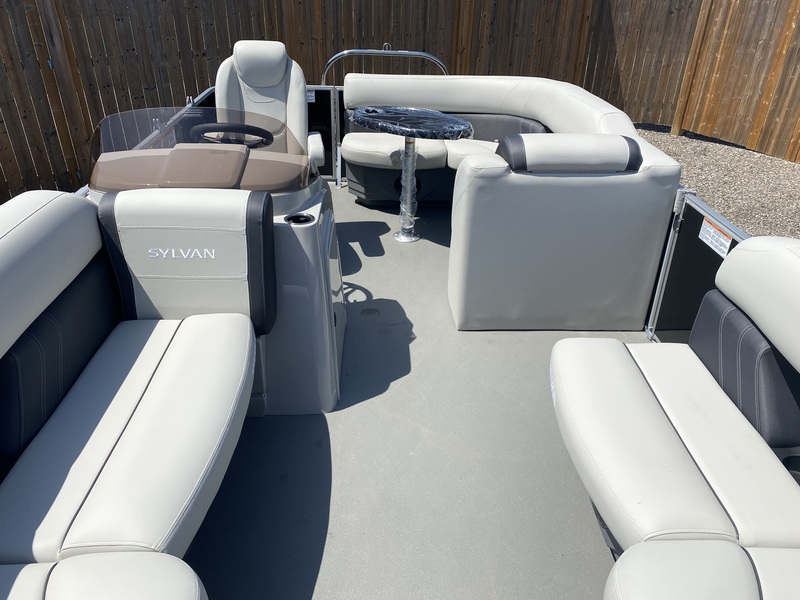 Boats  2025 Sylvan Mirage 818 Cruise Photo
