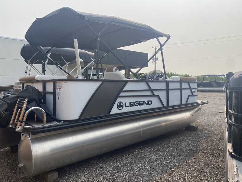Boats  2023 Legend E-Series 21 Cruise Photo