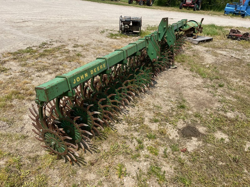 Tillage - Other  John Deere 400 15ft Rotary Hoe Photo
