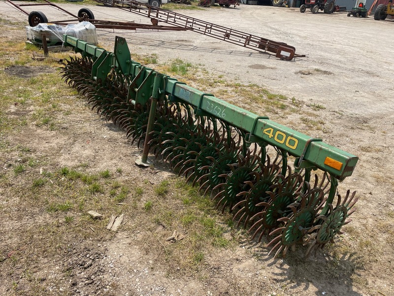 Tillage - Other  John Deere 400 15ft Rotary Hoe Photo